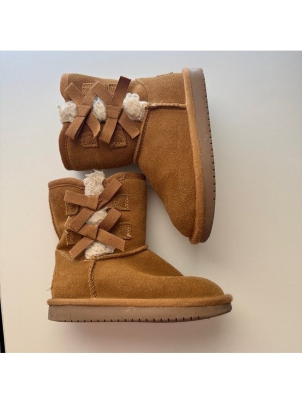 Kookaburra by Ugg Boots kids sz .10